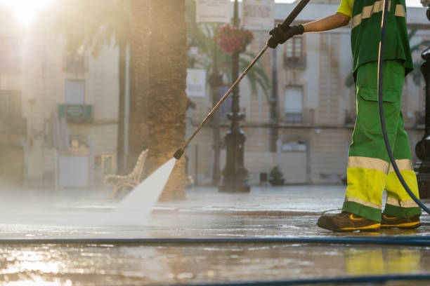 Best Commercial Pressure Washing  in Central Falls, RI